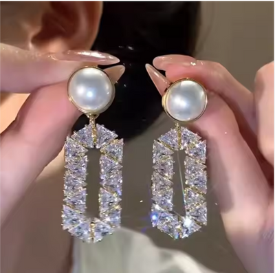 Oval Zircon Earrings